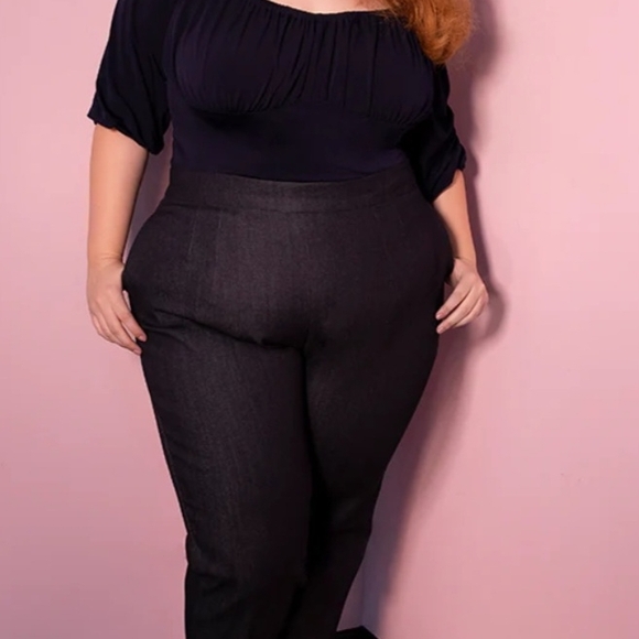 Vixen by Micheline Pitt Jeans - Picture 2 of 4